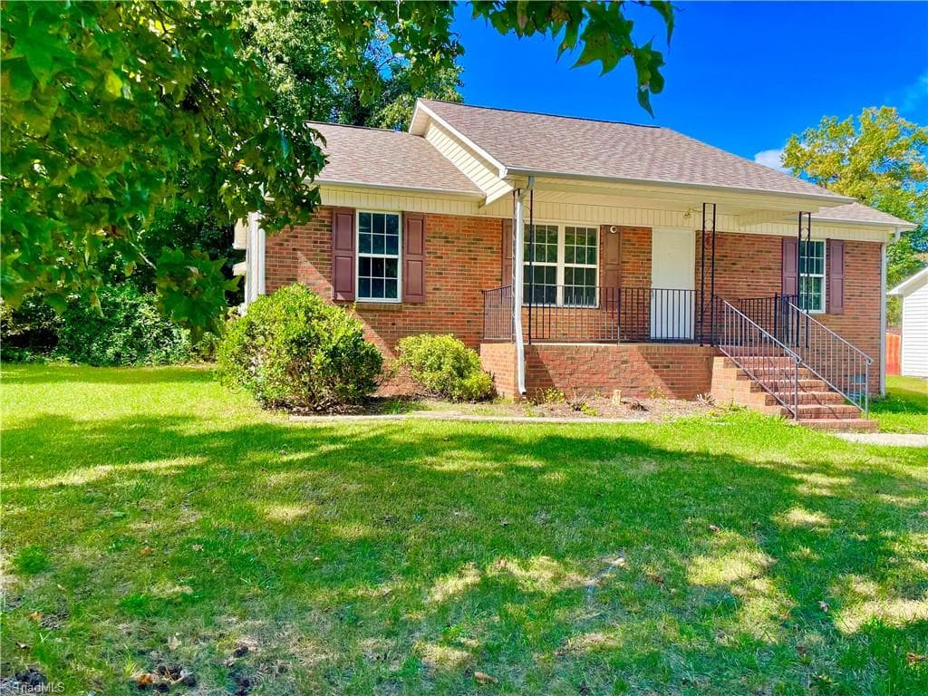 Stick/Site Built at 797 Carrieland Drive, Greensboro NC 27405, Greensboro, photo 34 of 35