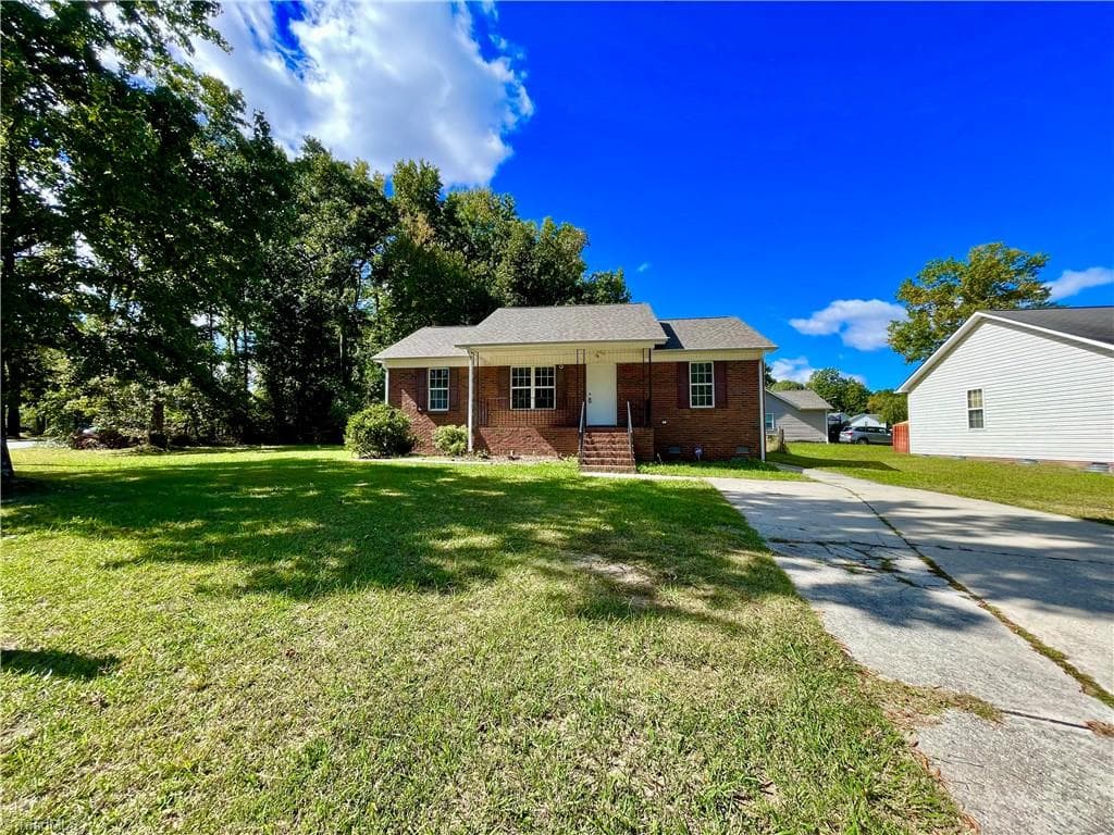 Stick/Site Built at 797 Carrieland Drive, Greensboro NC 27405, Greensboro, photo 35 of 35