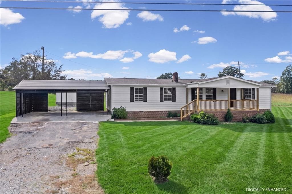 Manufactured Home at 590 Regan Road, Lexington NC 27292, photo 35 of 41