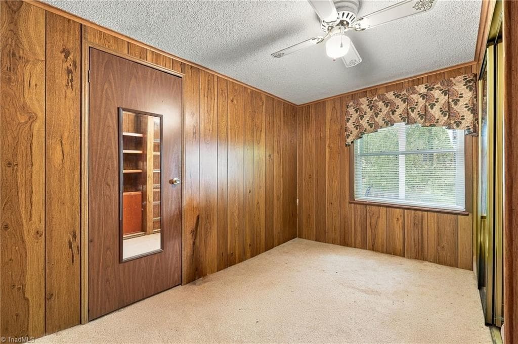 Manufactured Home at 1077 Brown Farm Road, Walnut Cove NC 27052, Walnut Cove, photo 27 of 48