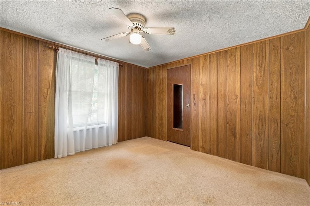Manufactured Home at 1077 Brown Farm Road, Walnut Cove NC 27052, Walnut Cove, photo 29 of 48