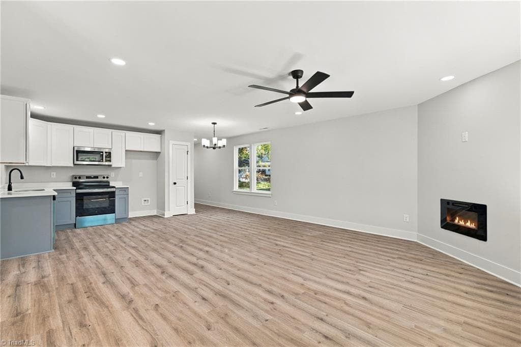 Stick/Site Built at 206 Ridgecrest Street, Thomasville NC 27360, Thomasville, photo 4 of 29