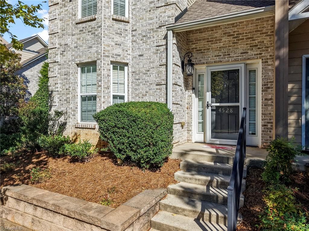Stick/Site Built at 4528 Brassfield Drive, Winston-Salem NC 27105, Winston-Salem, photo 2 of 31