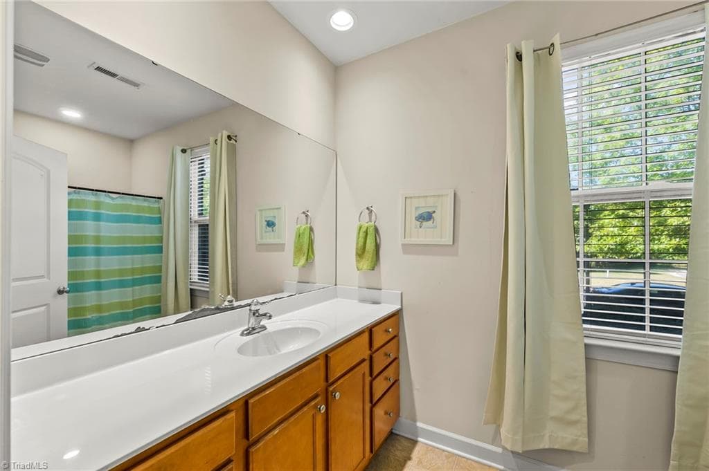 Stick/Site Built at 4528 Brassfield Drive, Winston-Salem NC 27105, Winston-Salem, photo 11 of 31