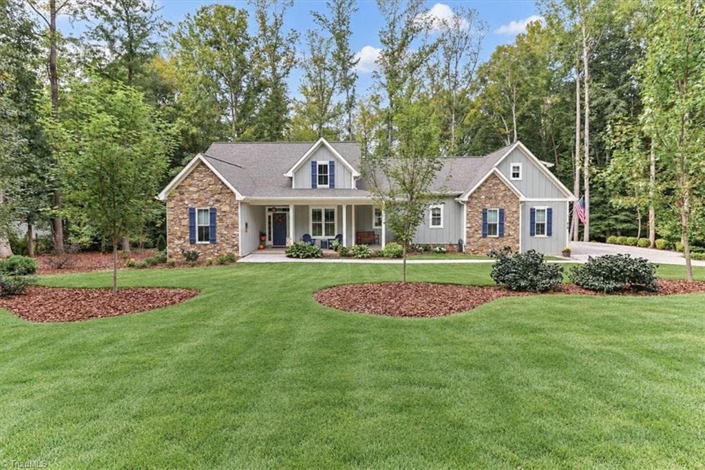 618 Saint Cloud Drive, Statesville NC 28625