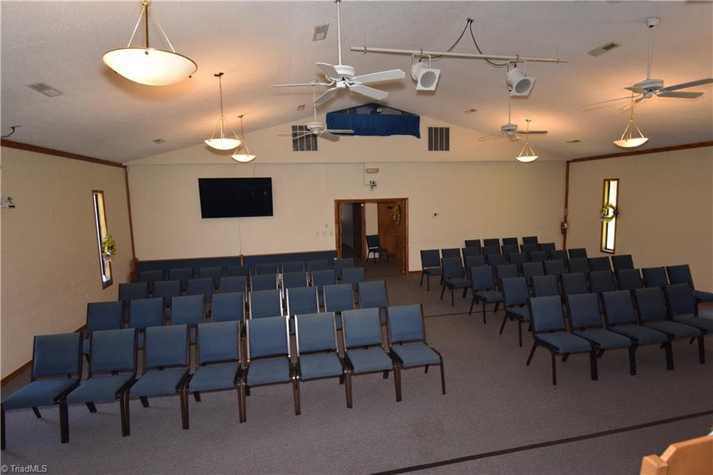 Remarks at 1355 Peachtree Street, Winston-Salem NC 27107, Winston-Salem, photo 16 of 27