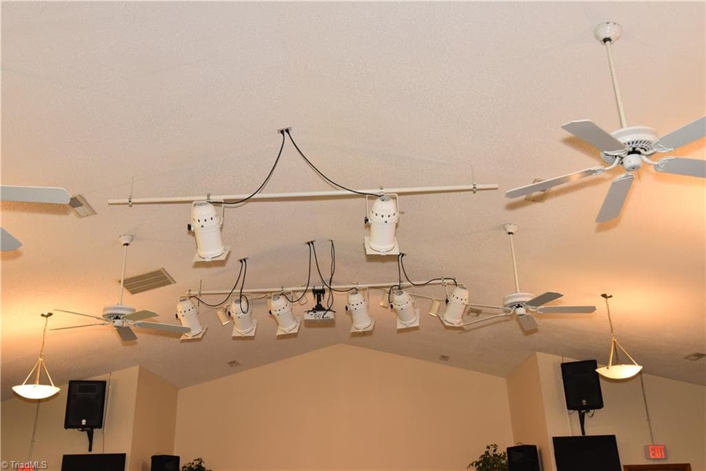 Remarks at 1355 Peachtree Street, Winston-Salem NC 27107, Winston-Salem, photo 25 of 27