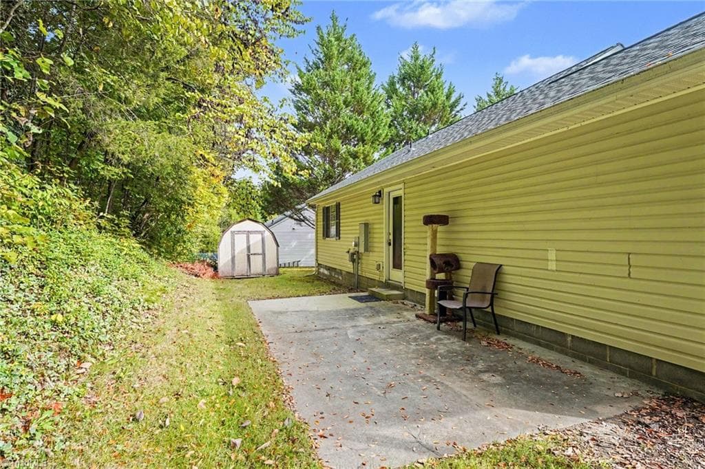 Stick/Site Built at 2525 Stratford Crossing Drive, Winston-Salem NC 27103, Winston-Salem, photo 49 of 50