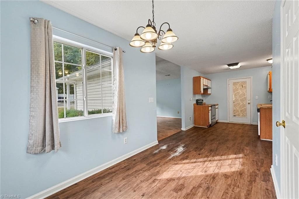 Stick/Site Built at 2525 Stratford Crossing Drive, Winston-Salem NC 27103, Winston-Salem, photo 11 of 50