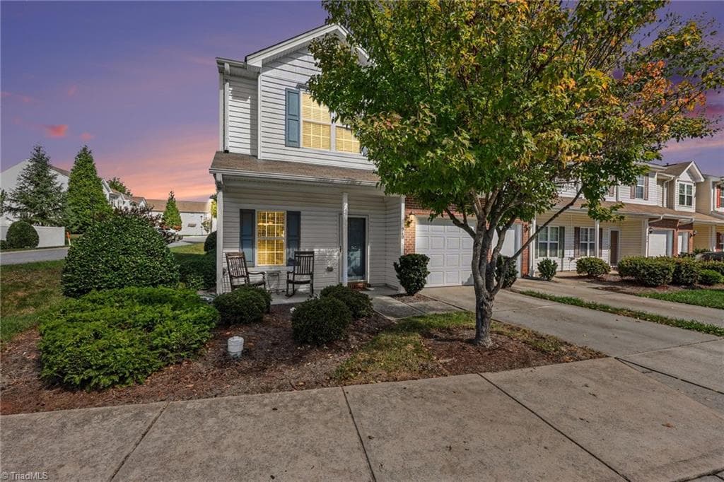 Stick/Site Built at 910 Central Park Avenue, Greensboro NC 27407, Greensboro, photo 2 of 29