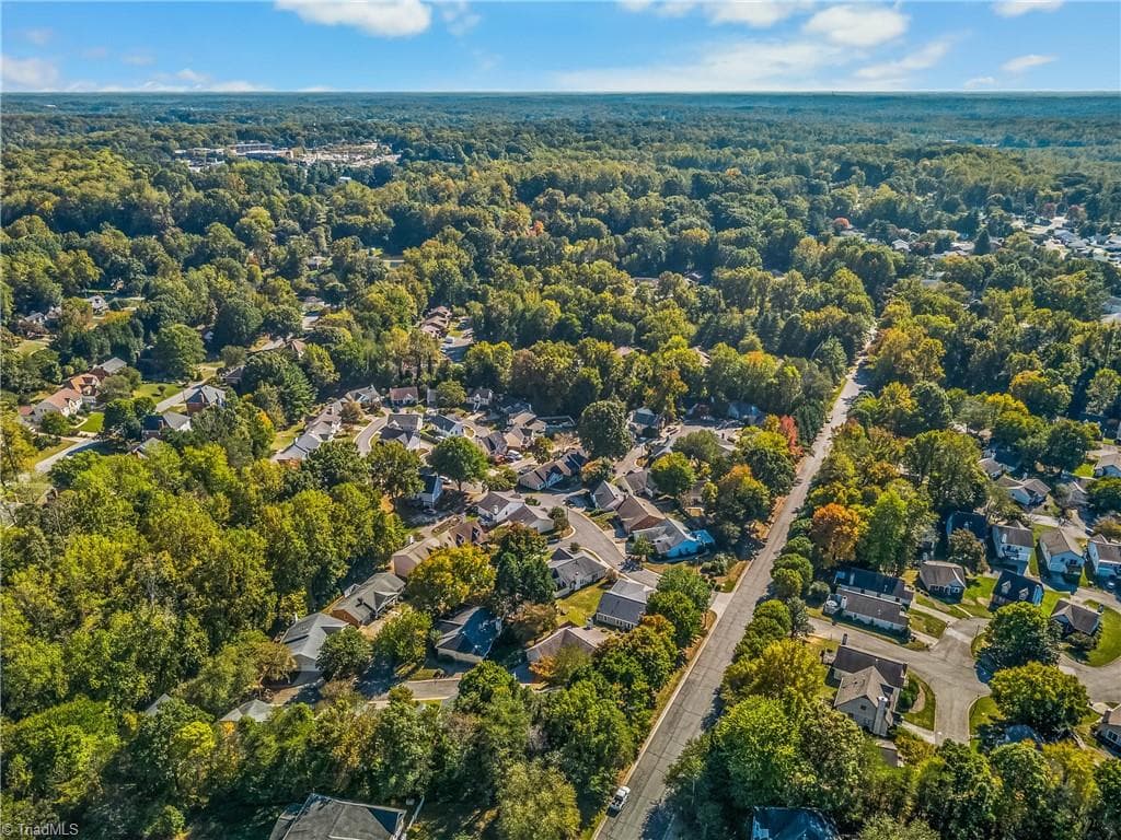 Stick/Site Built at 1013 Heatherstone Court, Winston-Salem NC 27104, Winston-Salem, photo 28 of 30