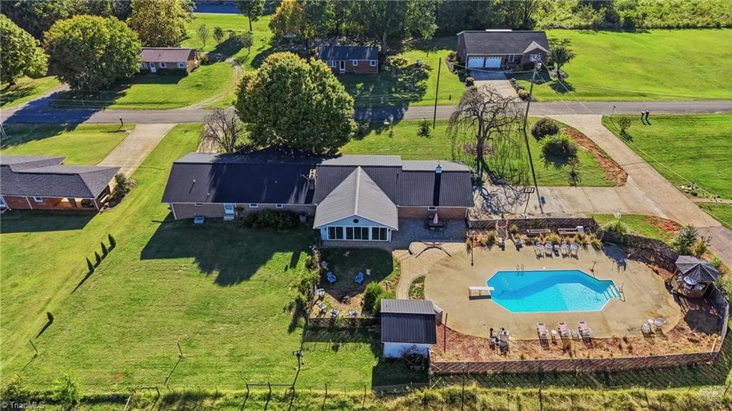 186 Tyro Heights Road, Lexington NC 27295