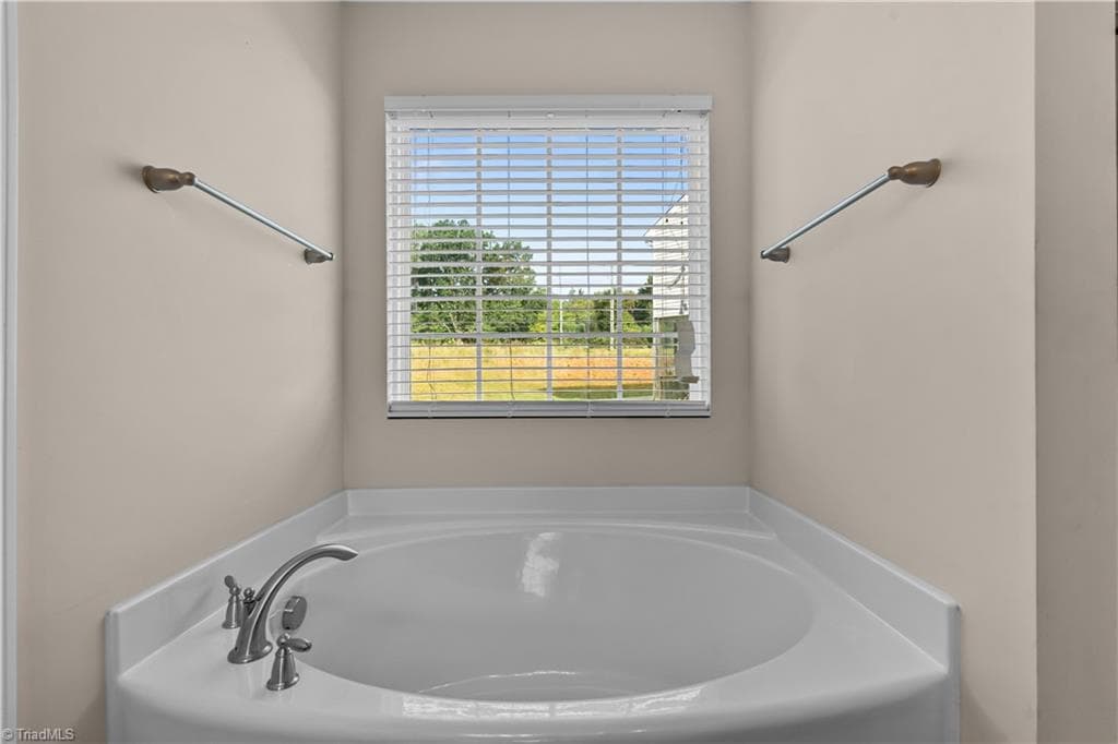 Stick/Site Built at 3 Chadbrook Court, Greensboro NC 27405, Greensboro, photo 20 of 32
