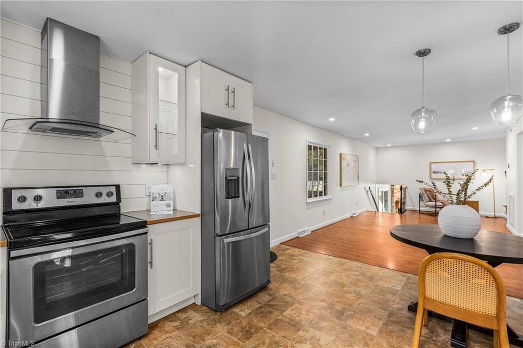 Stick/Site Built at 5024 Timbrook Lane, Winston-Salem NC 27103, photo 17 of 31