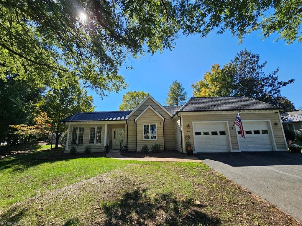 130 Linden Place, Bermuda Run NC 27006