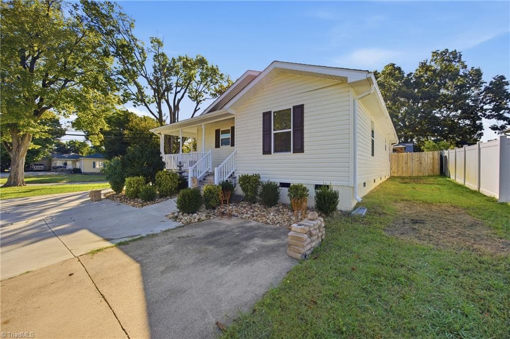 Stick/Site Built at 401 Cannon Street, Thomasville NC 27630, Thomasville, photo 5 of 30