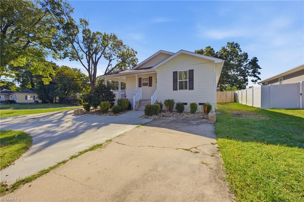 Stick/Site Built at 401 Cannon Street, Thomasville NC 27630, Thomasville, photo 4 of 30