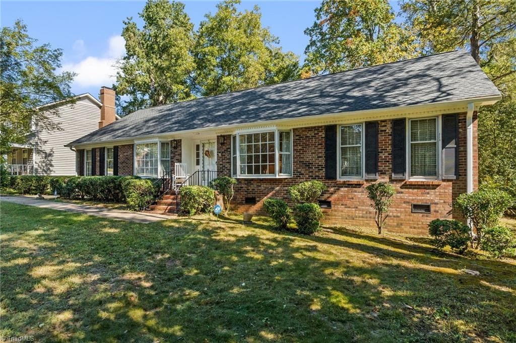 Stick/Site Built at 1620 Lazy Lane, High Point NC 27265, High Point, photo 2 of 37