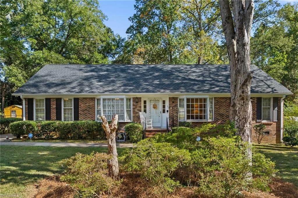 1620 Lazy Lane, High Point NC 27265