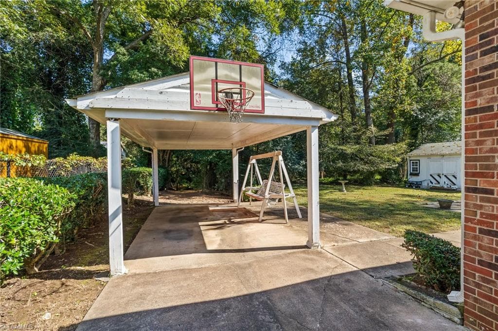 Stick/Site Built at 1620 Lazy Lane, High Point NC 27265, High Point, photo 33 of 37