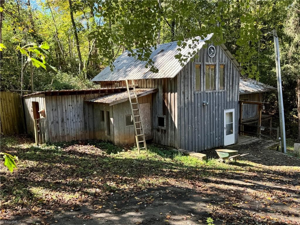 Stick/Site Built at 463 Simpson Mill Road, Mount Airy NC 27030, photo 23 of 39