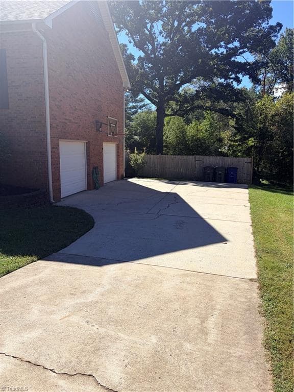 Stick/Site Built at 374 Lucinda Lane, Kernersville NC 27284, Kernersville, photo 4 of 43