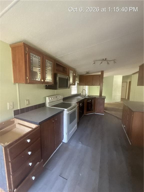 Manufactured Home at 4727 Benttree Drive, McLeansville NC 27301, McLeansville, photo 6 of 9