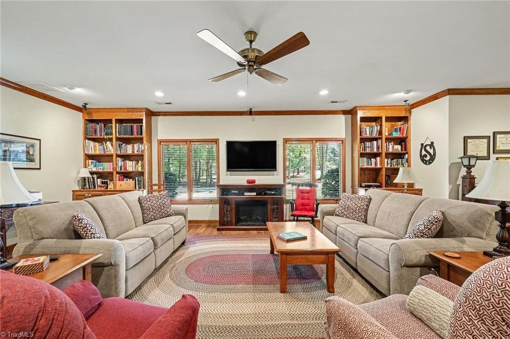 Stick/Site Built at 449 Drayton Park Drive, Kernersville NC 27284, Kernersville, photo 10 of 32