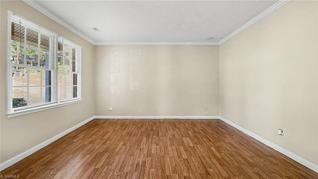 Stick/Site Built at 1035 Gales Avenue, Winston-Salem NC 27103, photo 5 of 19