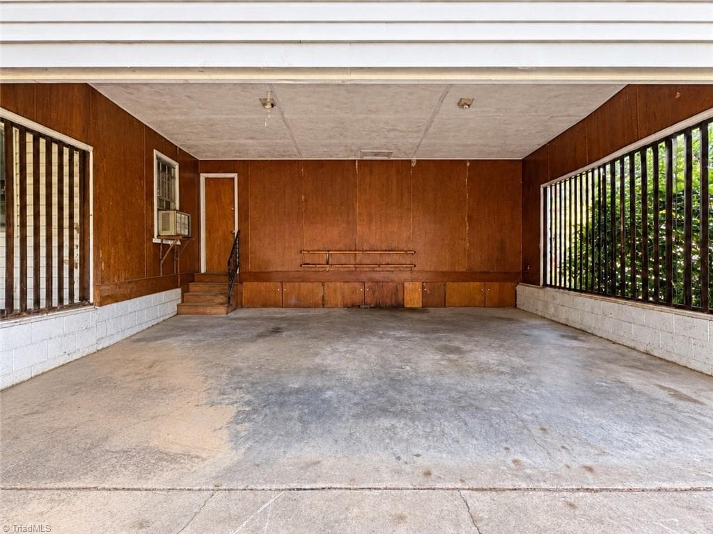 Stick/Site Built at 507 Pineywood Road, Thomasville NC 27360, photo 5 of 21