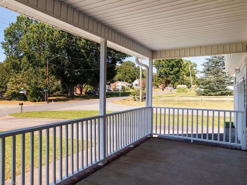 Stick/Site Built at 305 Lorraine Drive, Winston-Salem NC 27107, Winston-Salem, photo 3 of 41