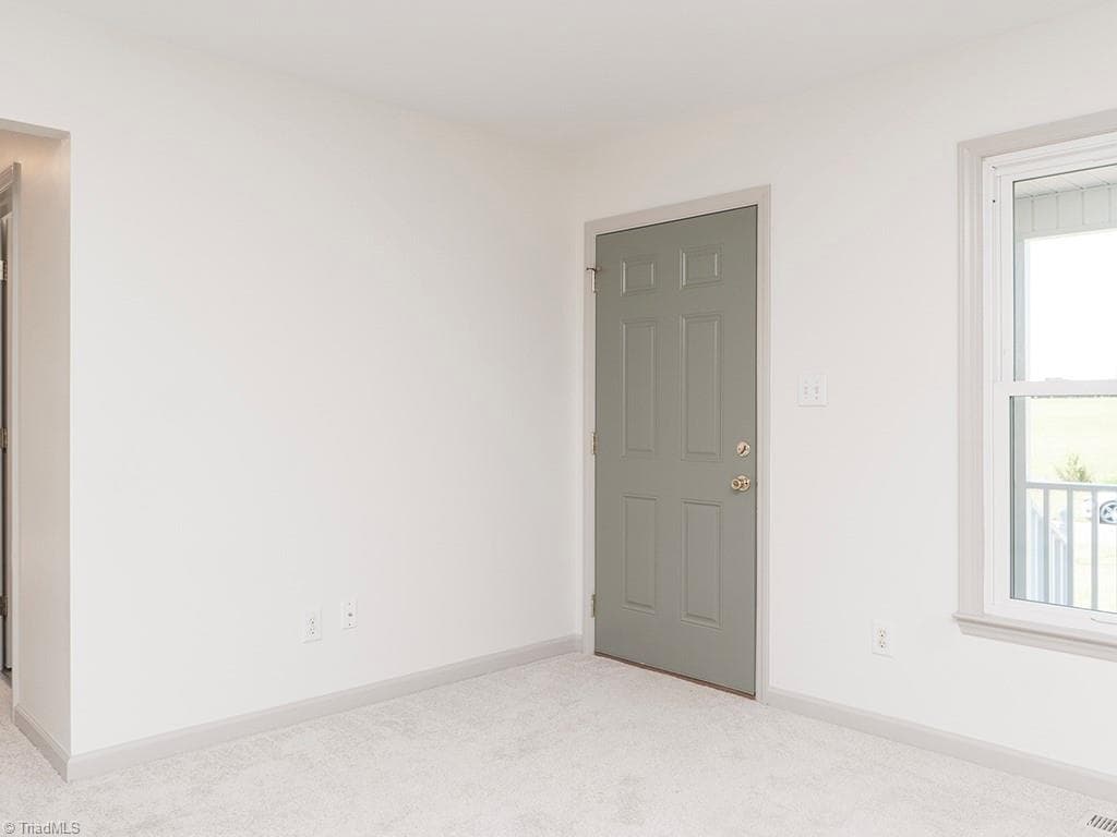 Stick/Site Built at 305 Lorraine Drive, Winston-Salem NC 27107, Winston-Salem, photo 5 of 41