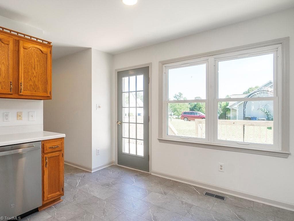 Stick/Site Built at 305 Lorraine Drive, Winston-Salem NC 27107, Winston-Salem, photo 19 of 41