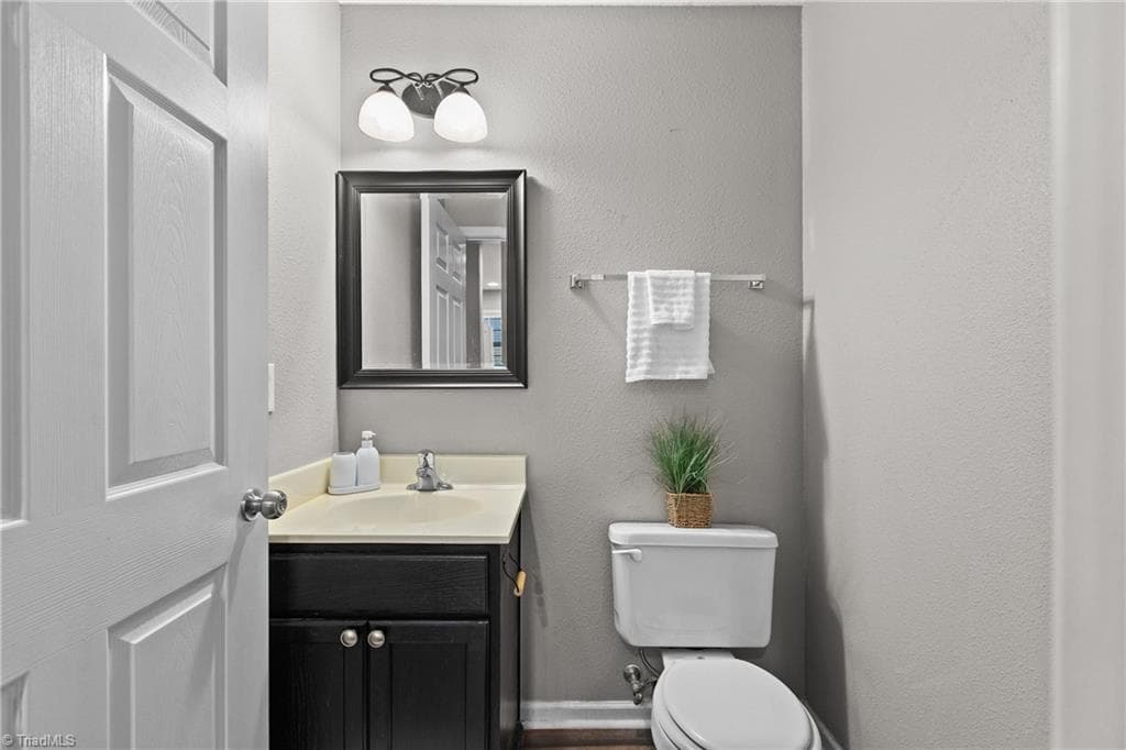 Stick/Site Built at 4107 McConnell Drive, Kernersville NC 27284, Kernersville, photo 13 of 26