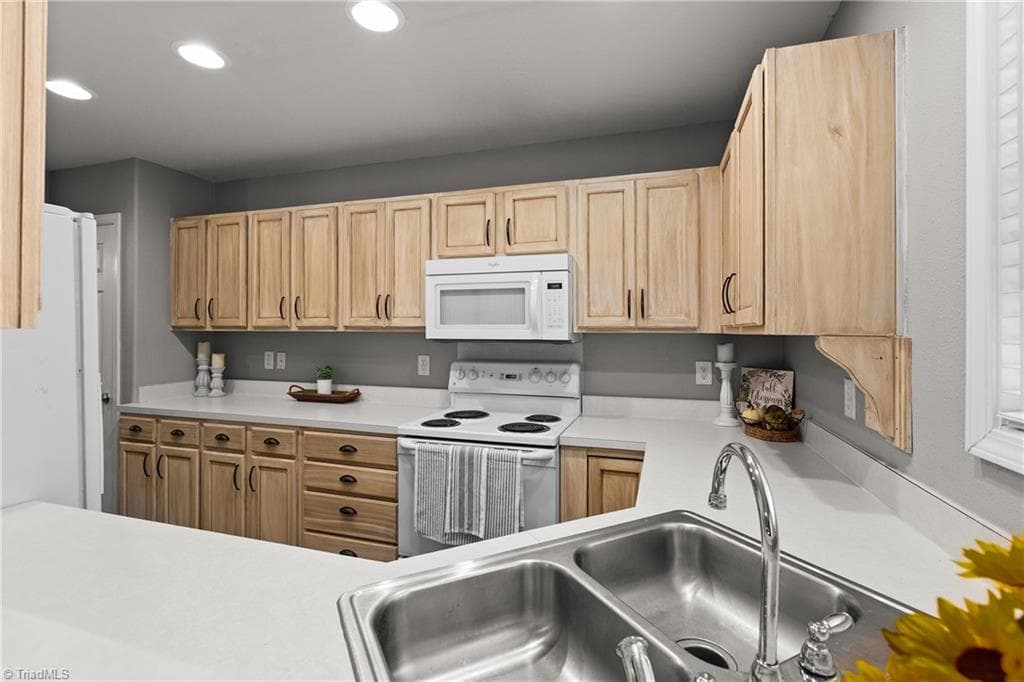 Stick/Site Built at 4107 McConnell Drive, Kernersville NC 27284, Kernersville, photo 10 of 26