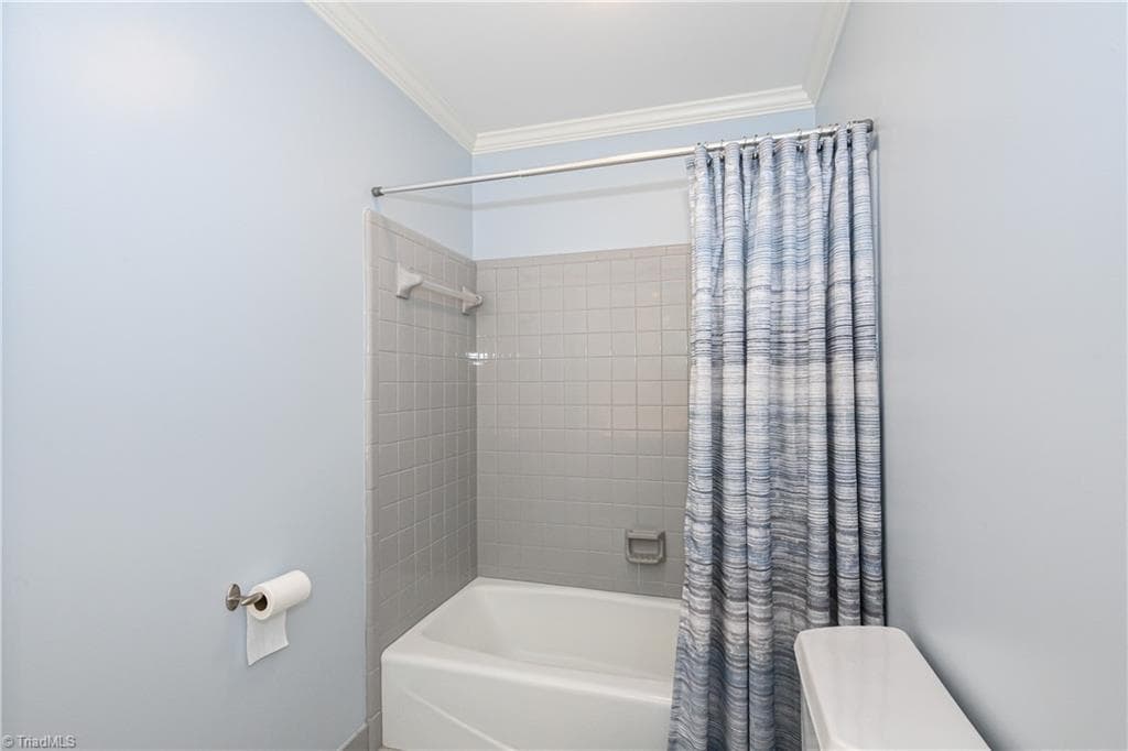 Stick/Site Built at 3406 Crosstimbers Drive, Greensboro NC 27410, photo 38 of 49
