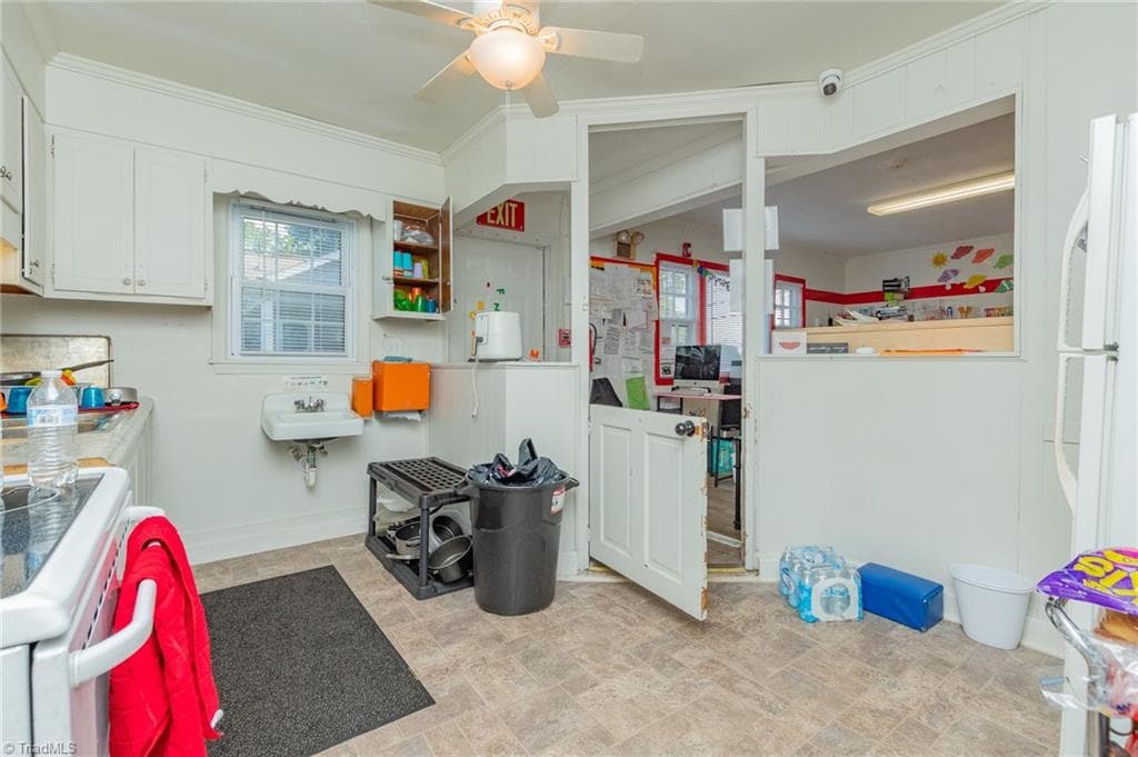 Remarks at 1203 Walnut Street, Greensboro NC 27405, Greensboro, photo 16 of 30