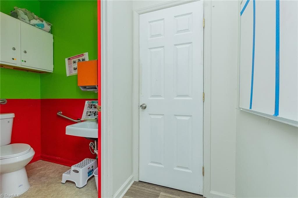 Remarks at 1203 Walnut Street, Greensboro NC 27405, Greensboro, photo 15 of 30