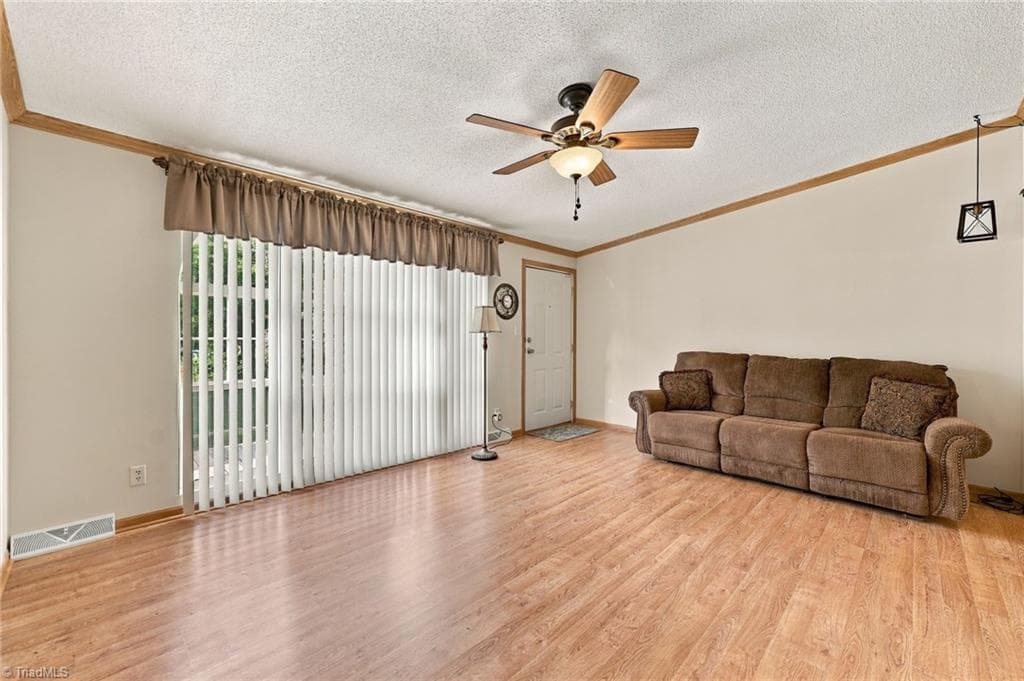 Manufactured Home at 5498 Covered Bridge Road, Trinity NC 27370, photo 6 of 35