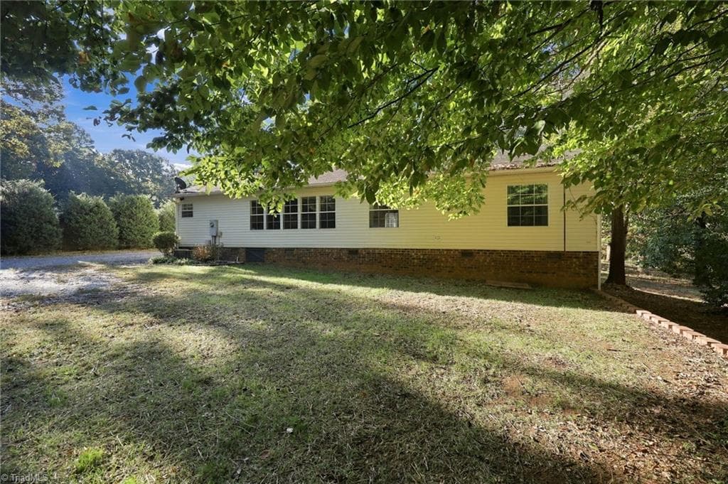 Manufactured Home at 5498 Covered Bridge Road, Trinity NC 27370, photo 30 of 35
