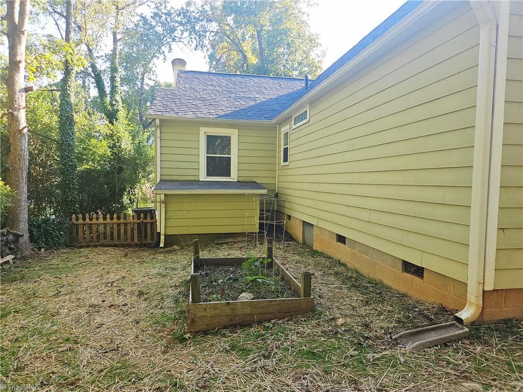Stick/Site Built at 2753 Maplewood Avenue, Winston-Salem NC 27103, Winston-Salem, photo 27 of 33