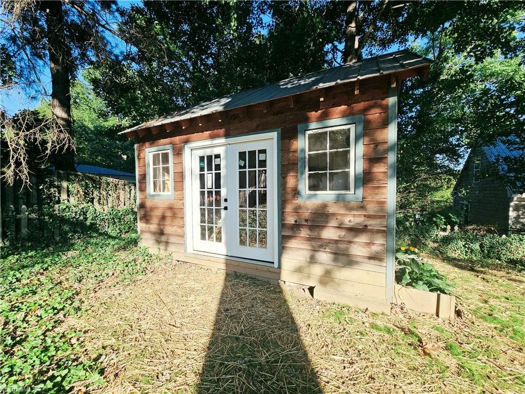 Stick/Site Built at 2753 Maplewood Avenue, Winston-Salem NC 27103, Winston-Salem, photo 30 of 33