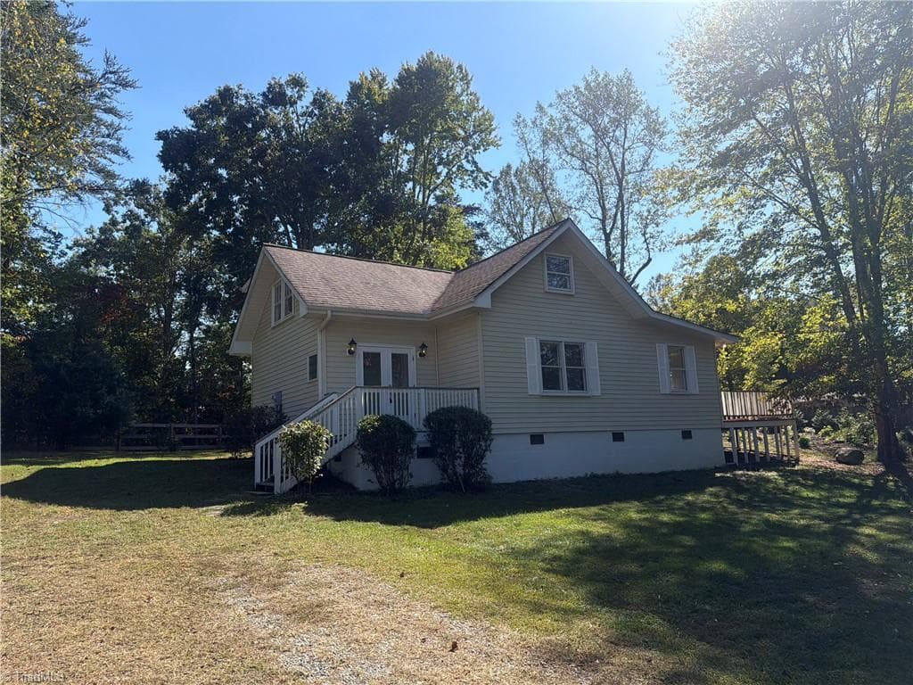 8912 Blue Hill Drive, Belews Creek NC 27009