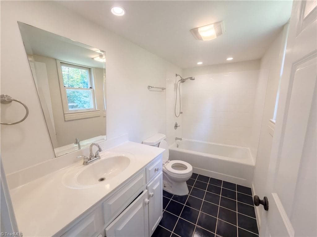 Stick/Site Built at 8912 Blue Hill Drive, Belews Creek NC 27009, Belews Creek, photo 19 of 23