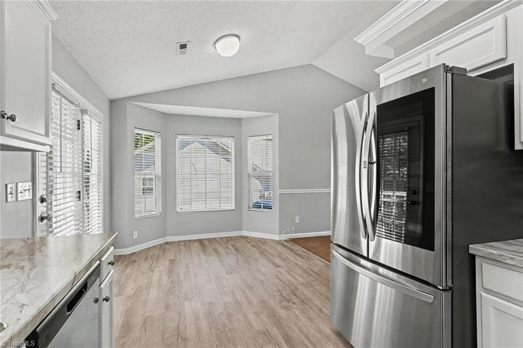 Stick/Site Built at 933 Londonderry Drive, High Point NC 27265, photo 6 of 31