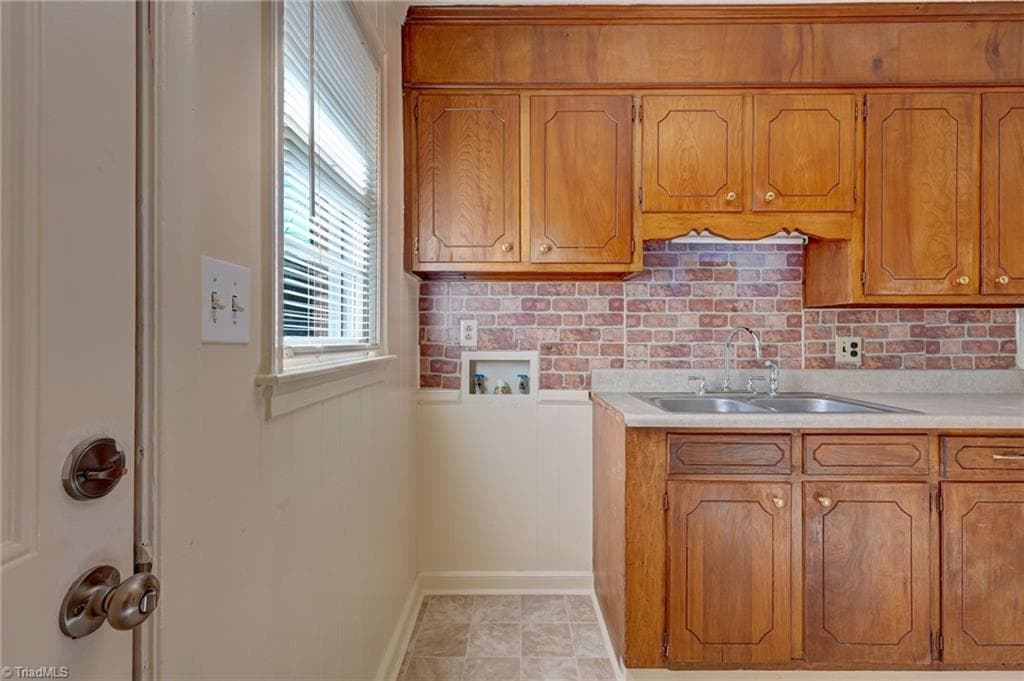 Duplex at 821 Sunset Street, Reidsville NC 27320, Reidsville, photo 14 of 23