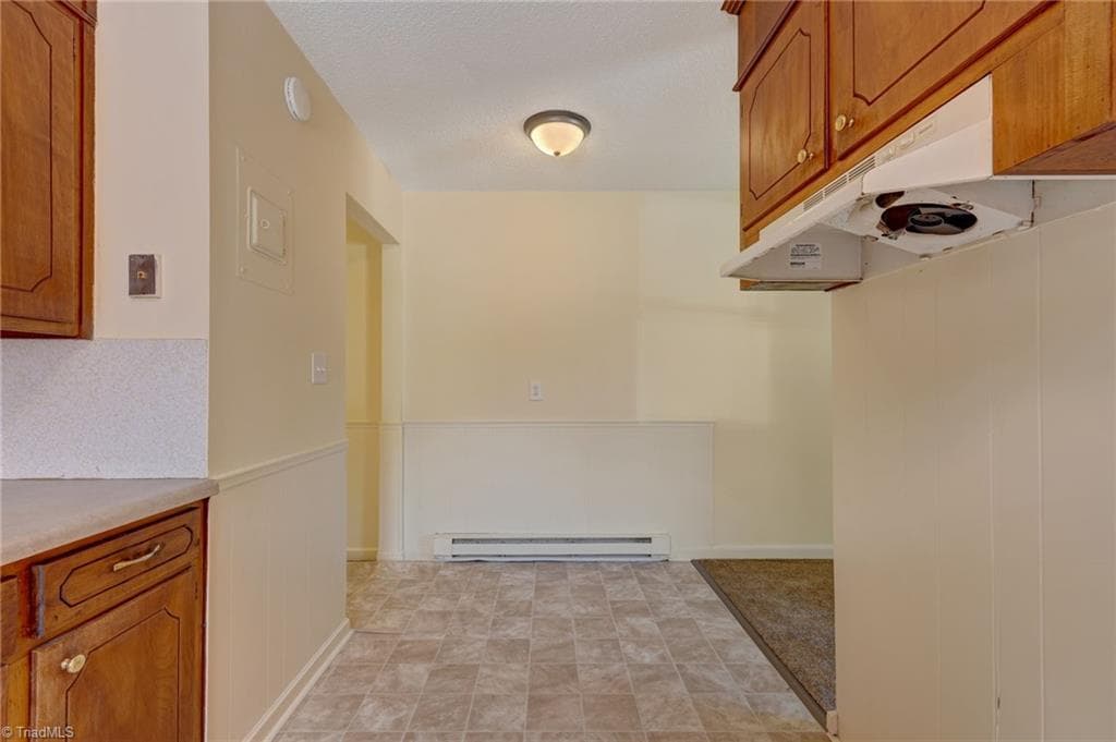 Duplex at 821 Sunset Street, Reidsville NC 27320, Reidsville, photo 11 of 23