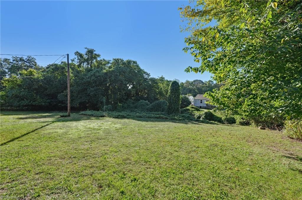 Duplex at 821 Sunset Street, Reidsville NC 27320, Reidsville, photo 21 of 23