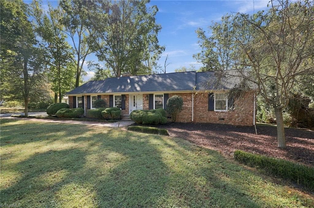 Stick/Site Built at 501 Mendenhall Road, Jamestown NC 27282, Jamestown, photo 3 of 38