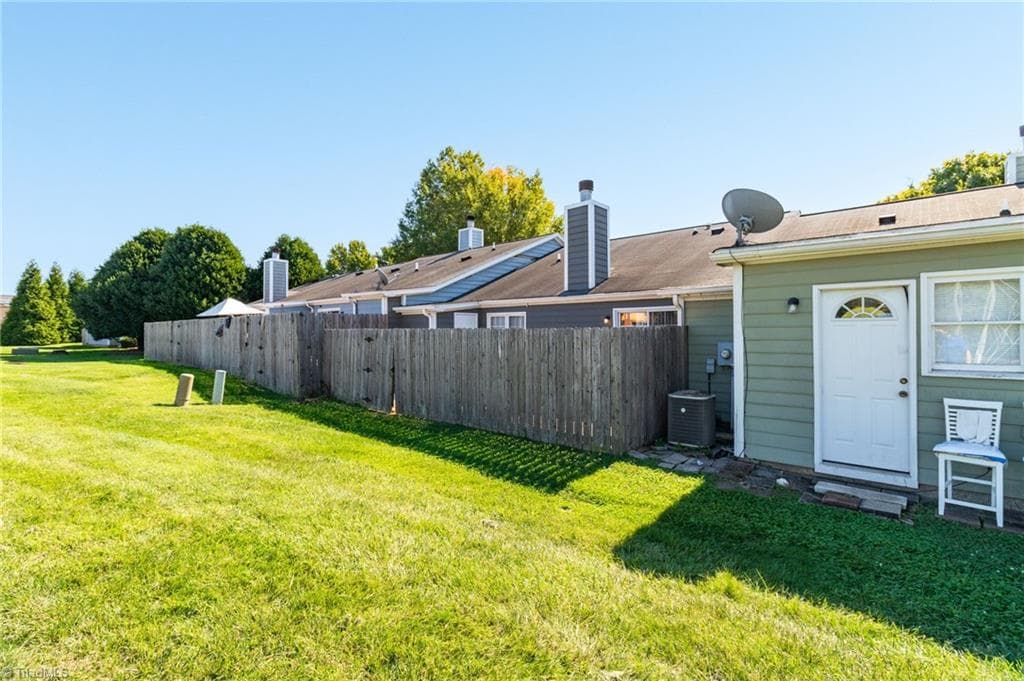 Stick/Site Built at 814 Guilford College Road # 144, Greensboro NC 27409, Greensboro, photo 26 of 27